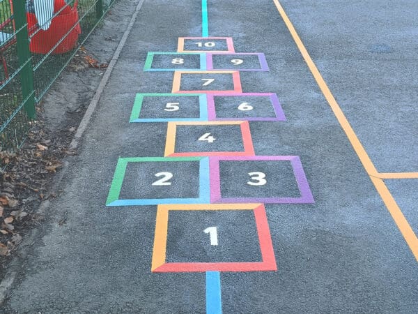 Outline-Hopscotch-Playground-Marking